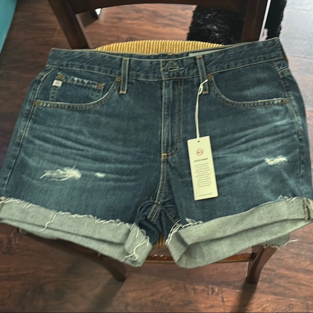 NWT AG “The Hailey” ex-boyfriend roll up short Size 29